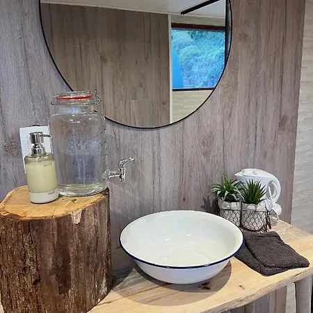 Entre Ciel Et Riviere *