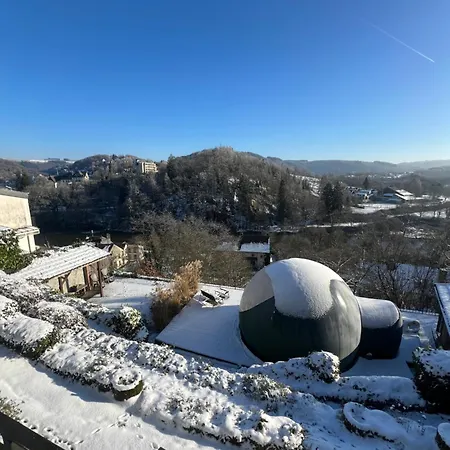 Entre Ciel Et Riviere *