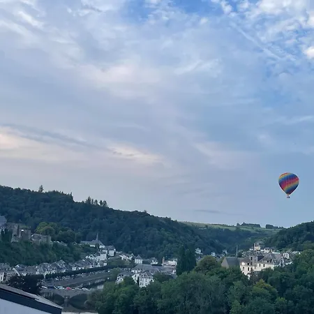 Camping Entre Ciel Et Riviere *