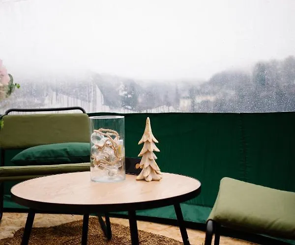 Entre Ciel Et Riviere