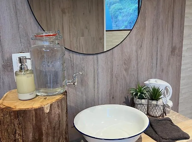 Entre Ciel Et Riviere *