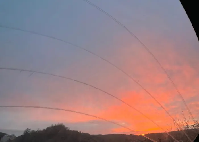 Entre Ciel Et Riviere * 布永